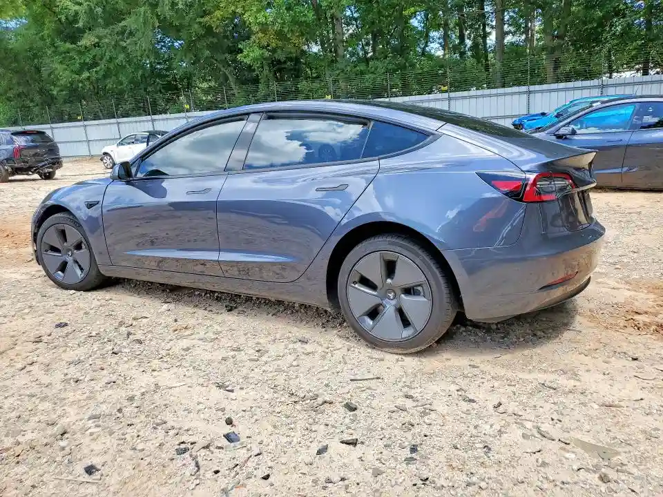 5YJ3E1EA8PF573391 2023 TESLA MODEL 3-1