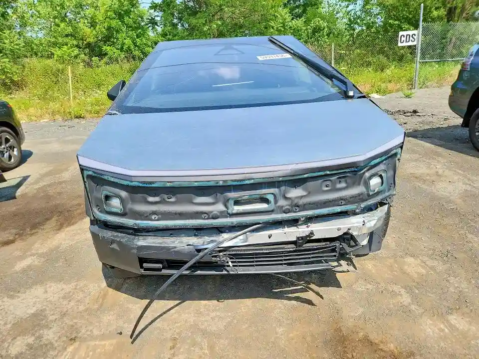 7G2CEHED0TA090176 2026 TESLA CYBERTRUCK-4