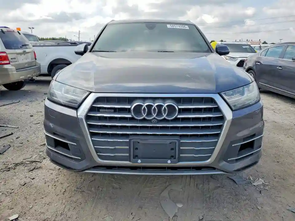 WA1LAAF77JD041055 2018 AUDI Q7-4