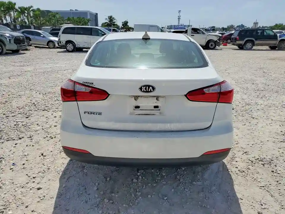 KNAFK4A63G5603520 2016 KIA FORTE-5