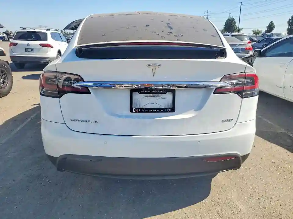 5YJXCBE2XGF003883 2016 TESLA MODEL X-5