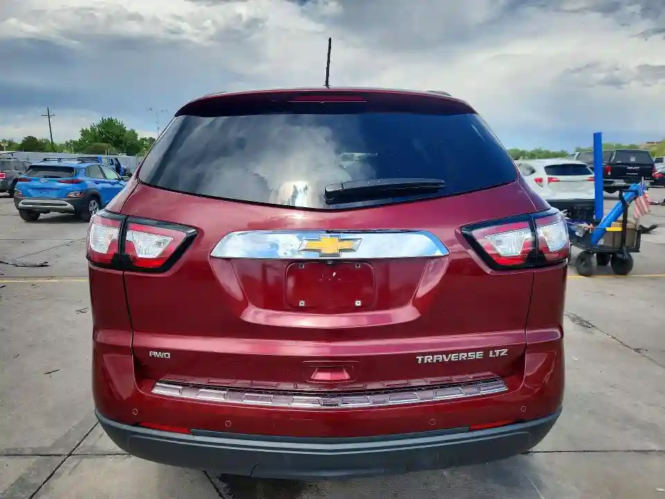1GNKVHKDXFJ333115 2015 CHEVROLET TRAVERSE-5