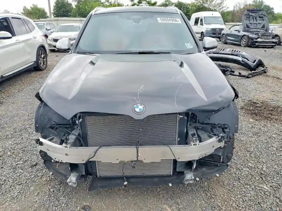 WBX73EF04P5W07853 2023 BMW X1-4