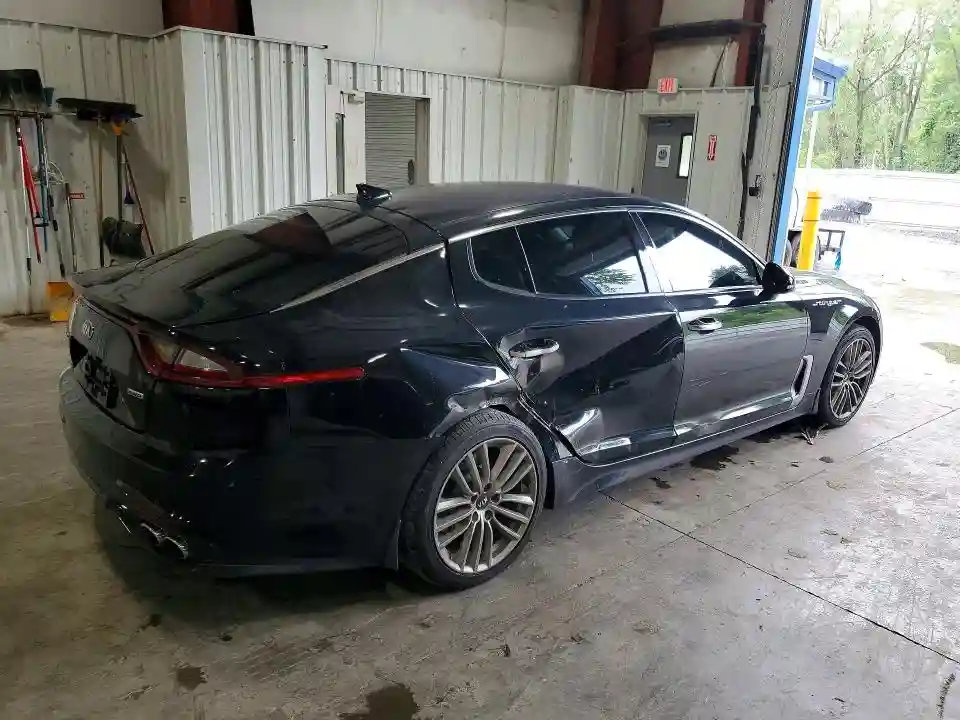 KNAE15LAXJ6013113 2018 KIA STINGER-2