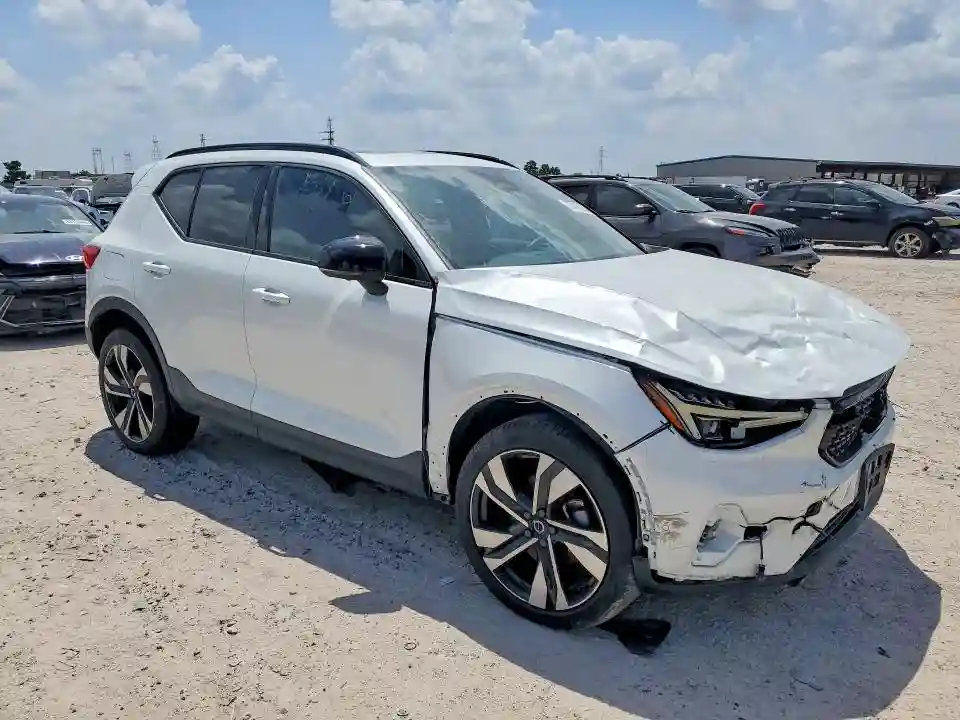 YV4L12UX2P2977293 2023 VOLVO XC40 ULTIM-3