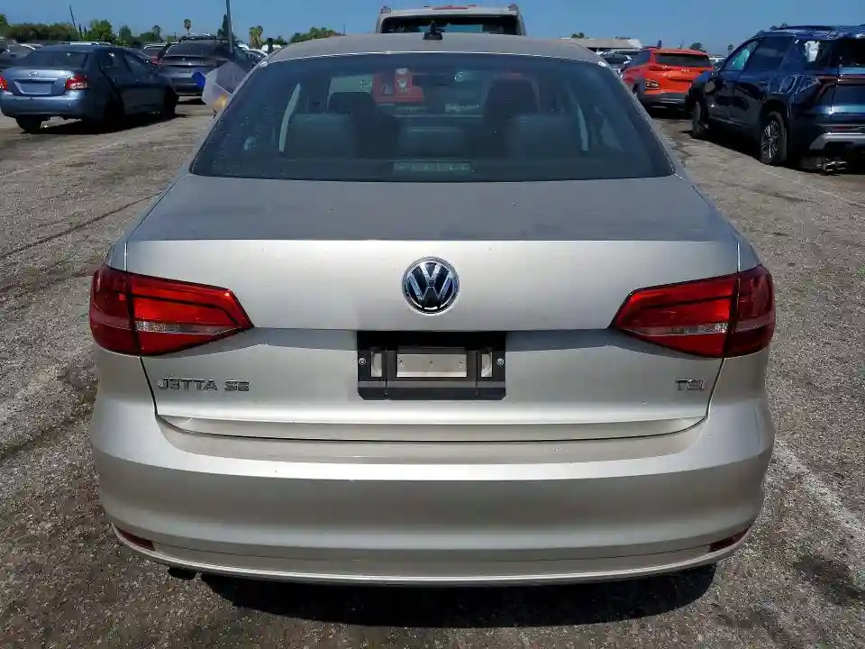 3VWD17AJXFM204421 2015 VOLKSWAGEN JETTA-5