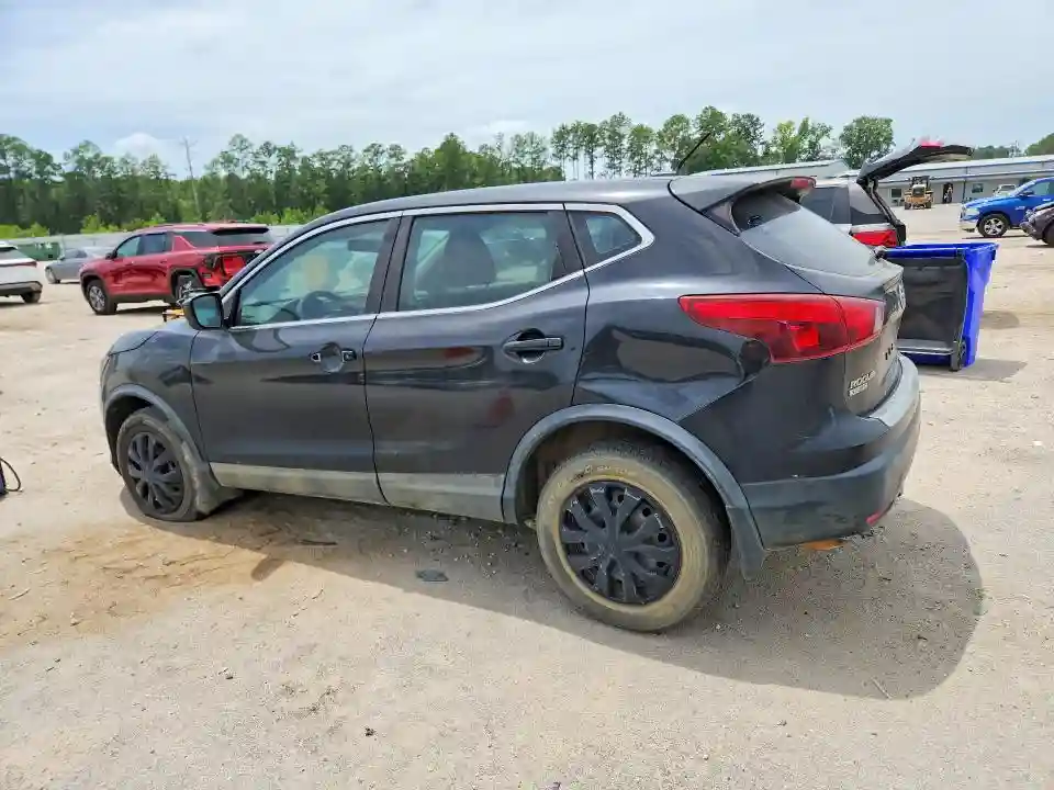 JN1BJ1CP4JW104674 2018 NISSAN ROGUE-1