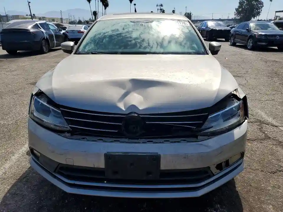 3VWD17AJXFM204421 2015 VOLKSWAGEN JETTA-4