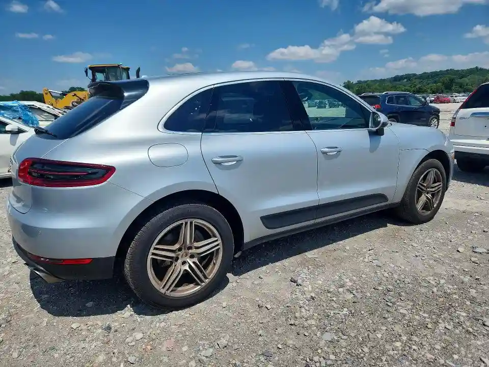 WP1AB2A55GLB58846 2016 PORSCHE MACAN-2