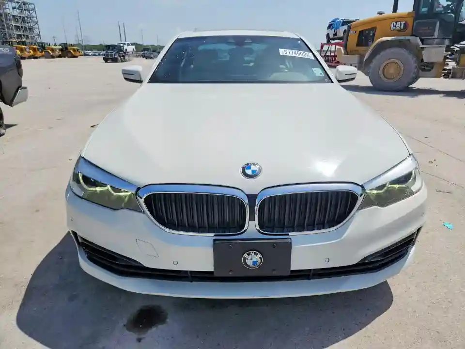 WBAJA7C59KWW17850 2019 BMW 5 SERIES-4