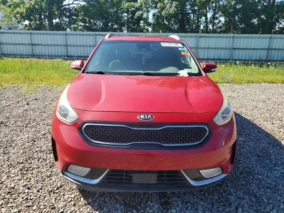 KNDCE3LC1H5041693 2017 KIA NIRO-4