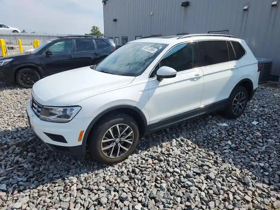 3VV2B7AX8LM068749 2020 VOLKSWAGEN TIGUAN-0
