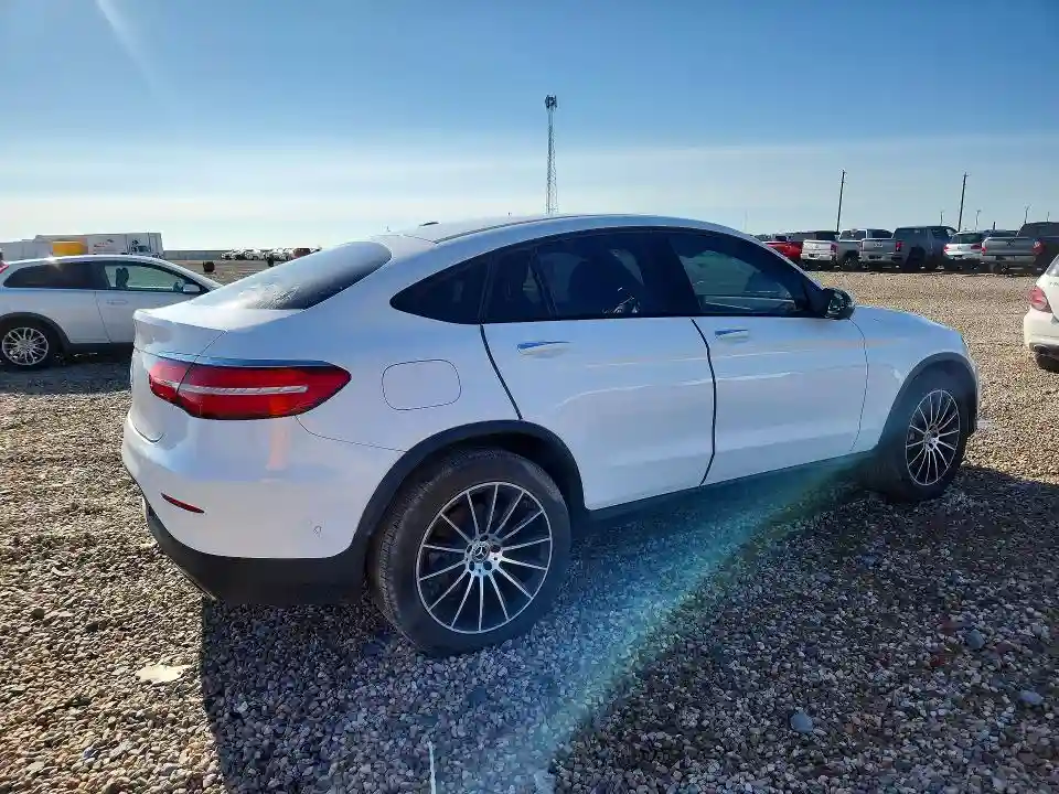 WDC0J4KBXJF431389 2018 MERCEDES-BENZ GLC-CLASS-2