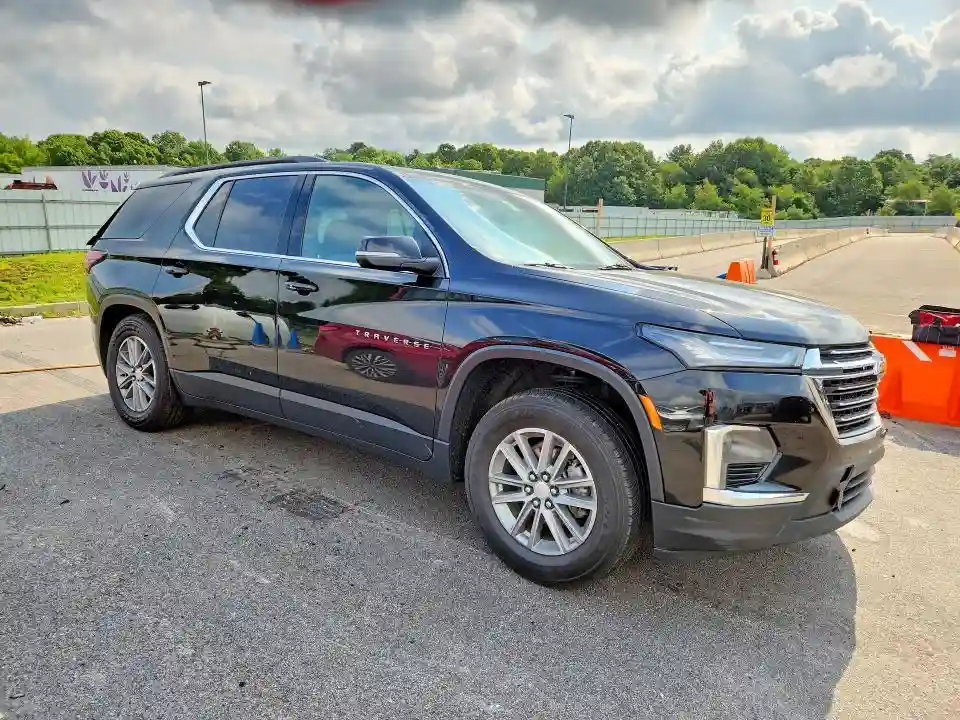 1GNEVGKW0PJ134987 2023 CHEVROLET TRAVERSE-3