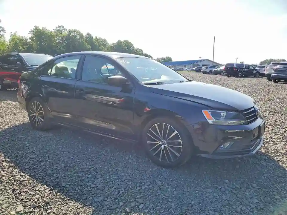 3VWD17AJ6GM259532 2016 VOLKSWAGEN JETTA-3