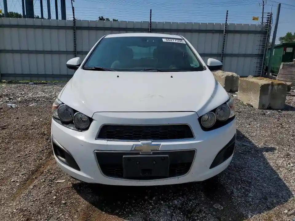 1G1JA6SH8F4198005 2015 CHEVROLET SONIC-4