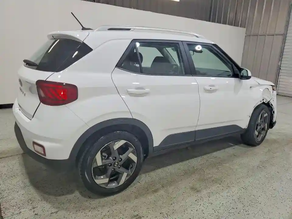 KMHRC8A31TU429856 2026 HYUNDAI VENUE-2