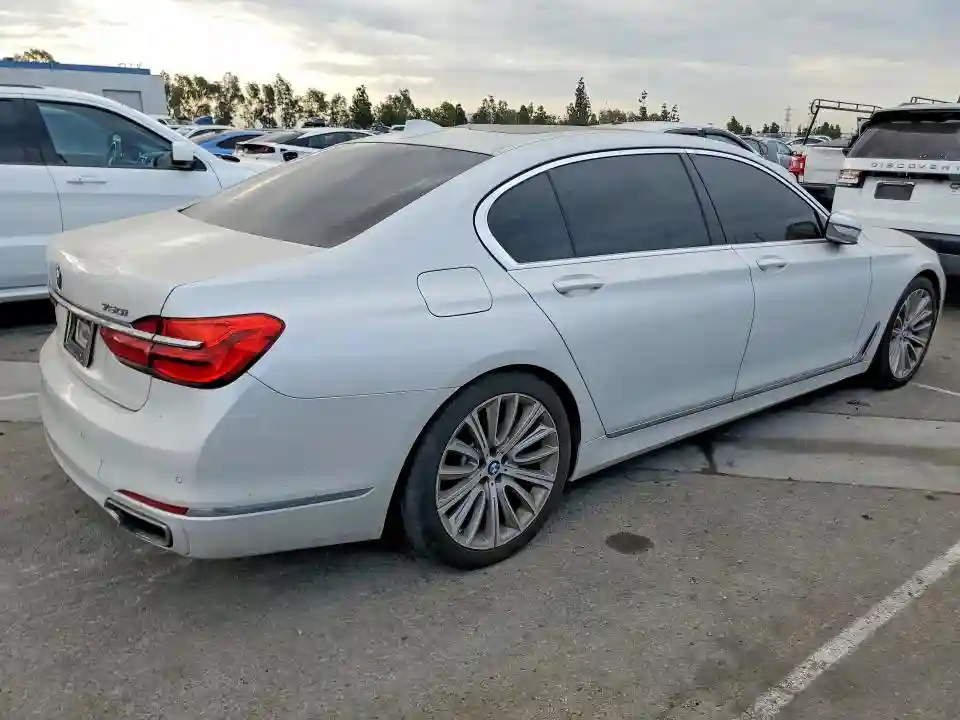 WBA7F2C53GG415098 2016 BMW 7 SERIES-2
