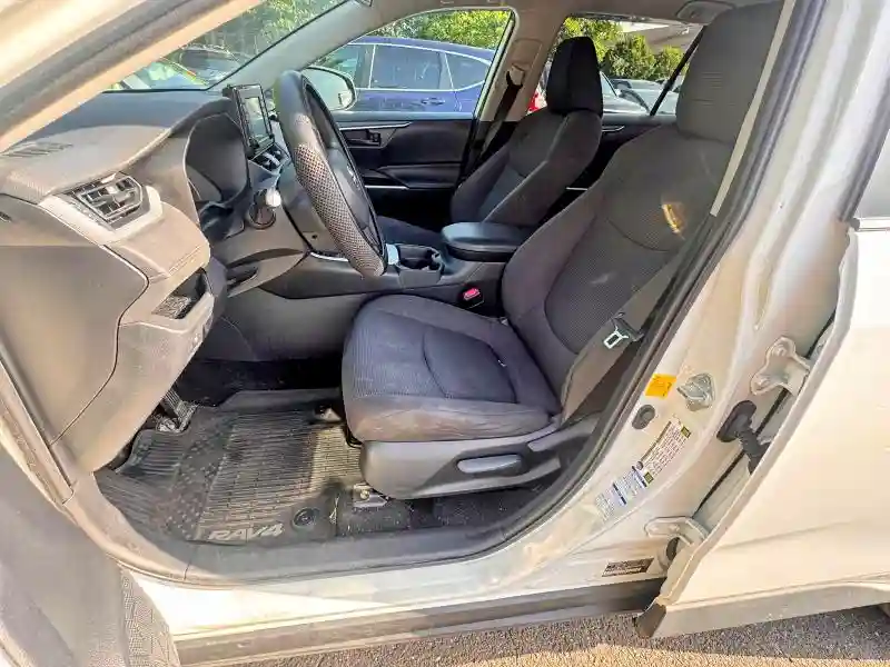 2T3F1RFVXKC029357 2019 TOYOTA RAV4-4