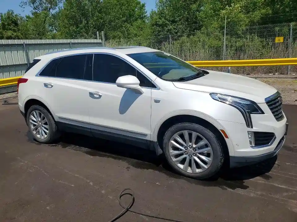 1GYKNFRS5HZ123473 2017 CADILLAC XT5-3