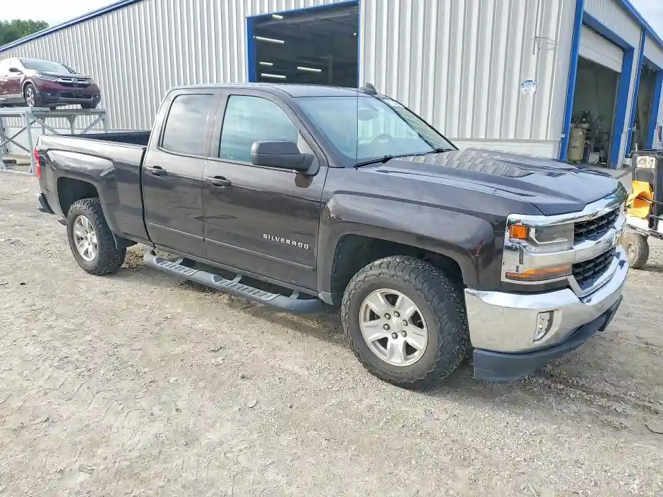 1GCRCREH2JZ315140 2018 CHEVROLET SILVERADO-3