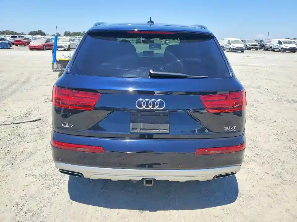 WA1LAAF73HD018320 2017 AUDI Q7-5