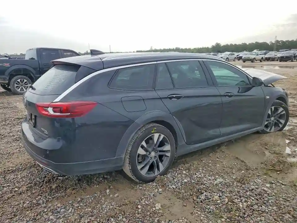 W04GV8SXXJ1164435 2018 BUICK REGAL-2