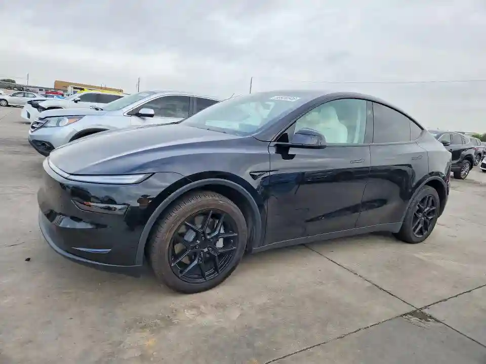 7SAYGDEDXTF425767 2026 TESLA MODEL Y-0