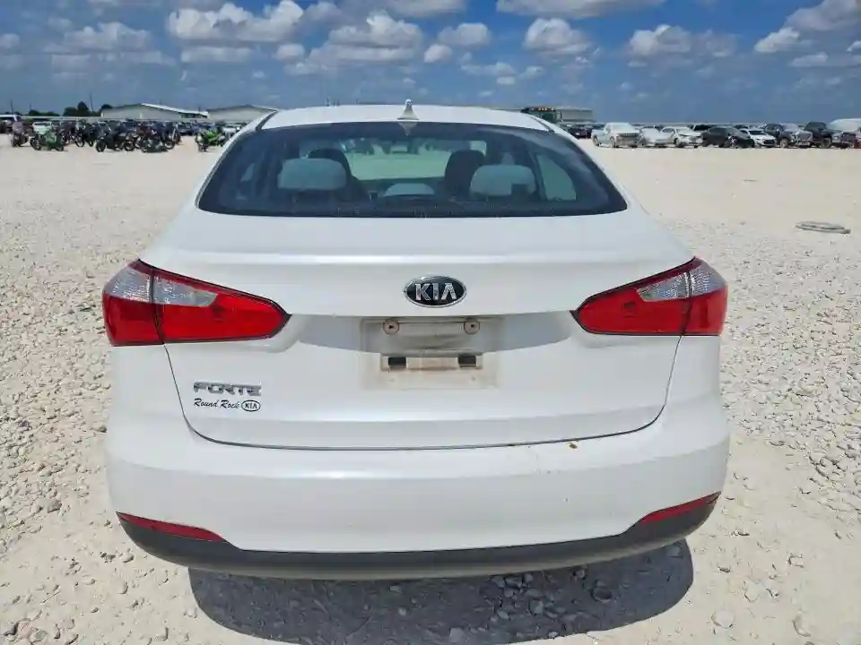 KNAFX4A63F5385014 2015 KIA FORTE-5