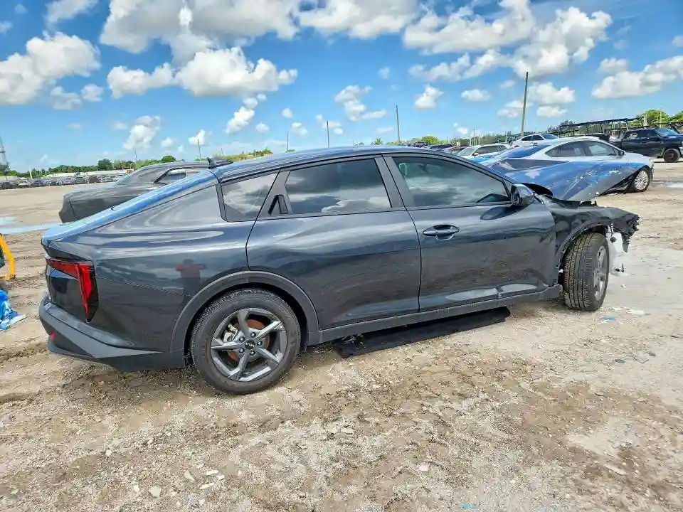 3KPFT4DEXSE102396 2025 KIA K4 LXS-2