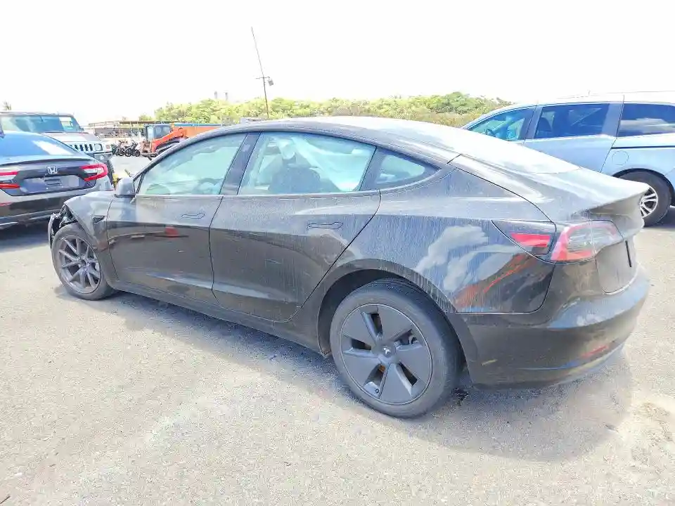 5YJ3E1EA3PF431692 2023 TESLA MODEL 3-1