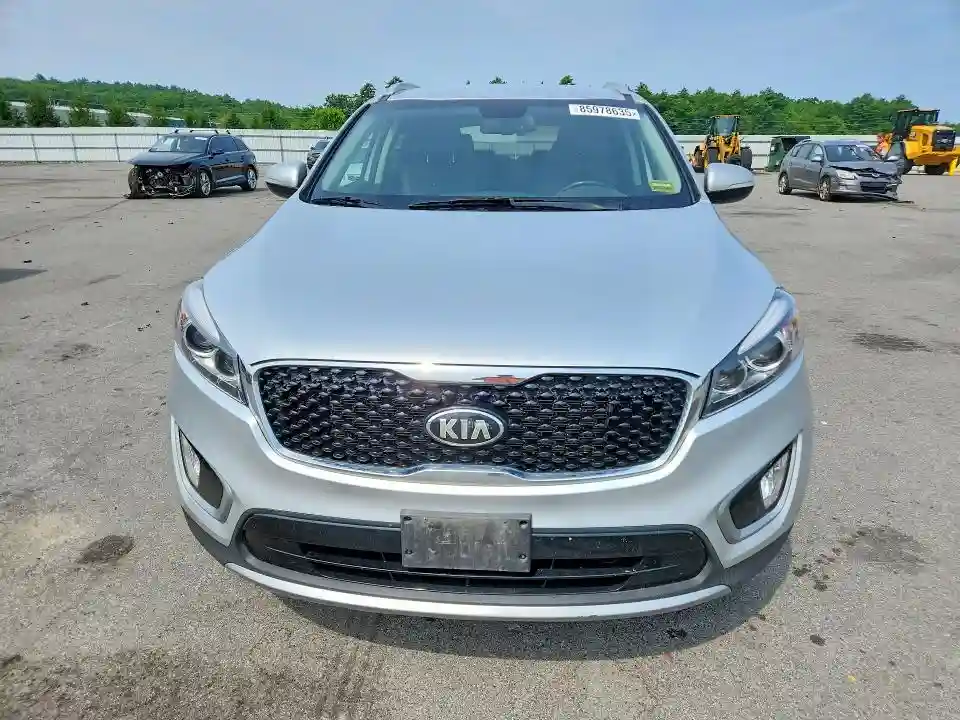 5XYPHDA51HG235960 2017 KIA SORENTO-4