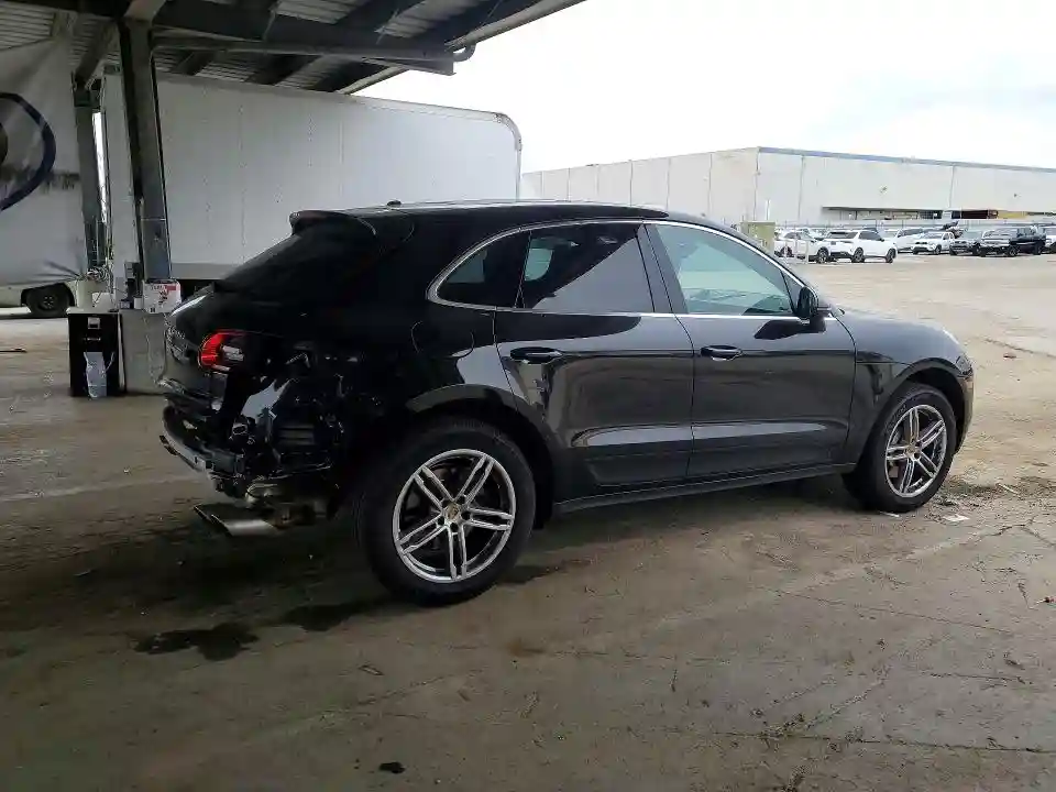 WP1AB2A53JLB31314 2018 PORSCHE MACAN-2
