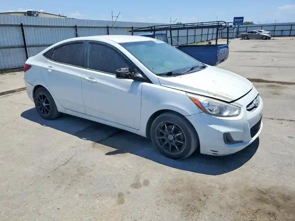 KMHCT4AE2GU105918 2016 HYUNDAI ACCENT-3