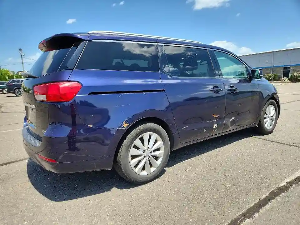 KNDMC5C11J6386825 2018 KIA SEDONA-2