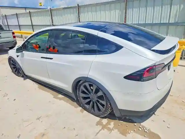 7SAXCBE61NF357746 2022 TESLA MODEL X-1