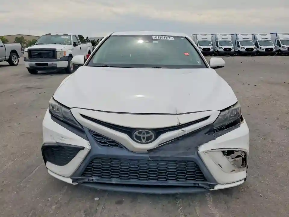 4T1G11AK1MU530859 2021 TOYOTA CAMRY-4