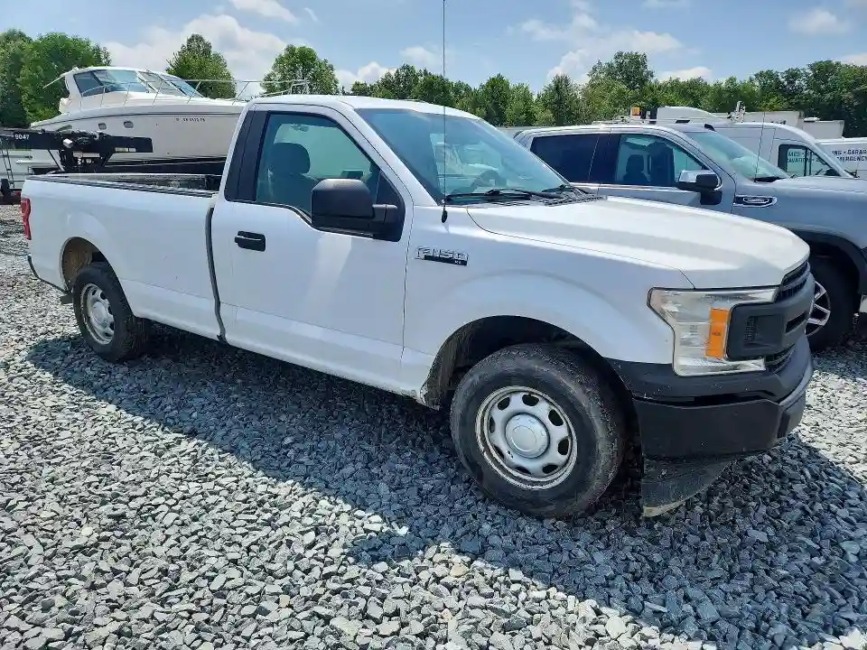 1FTMF1CB8JKE02468 2018 FORD F150-3