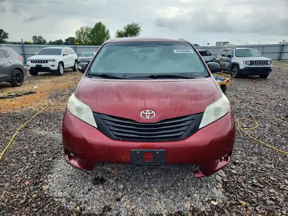 5TDZZ3DC0HS867121 2017 TOYOTA SIENNA L 7-4