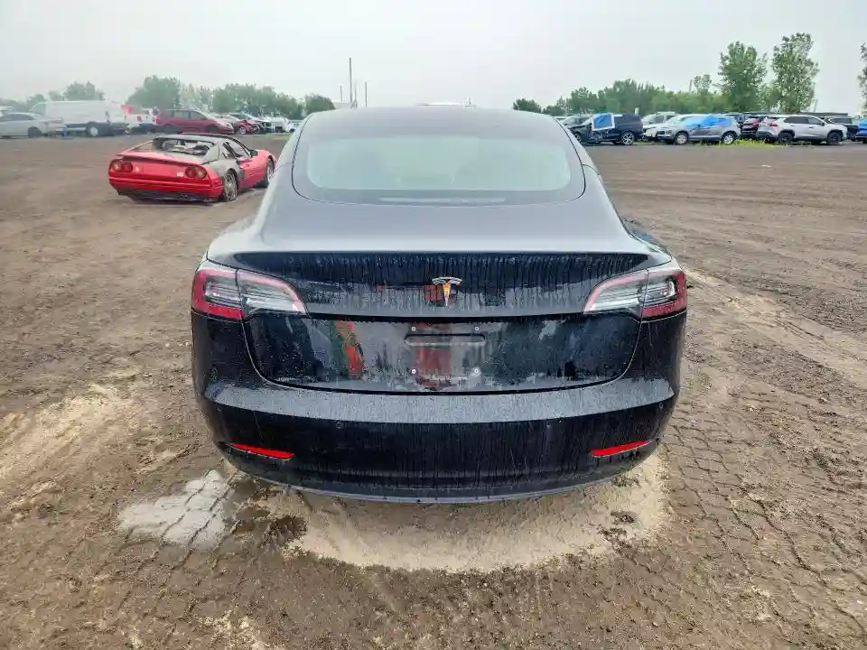 5YJ3E1EA7JF095617 2018 TESLA MODEL 3-5