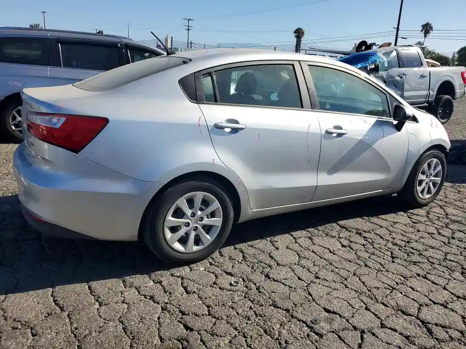 KNADM4A34H6026841 2017 KIA RIO-2