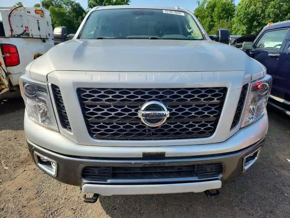 1N6BA1F47KN533424 2019 NISSAN TITAN-4