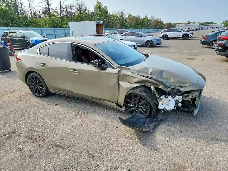 JM1BPBXYXS1756539 2025 MAZDA 3 CARBON T-3