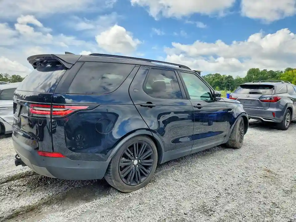 SALRTBBVXHA017437 2017 LAND ROVER DISCOVERY-2