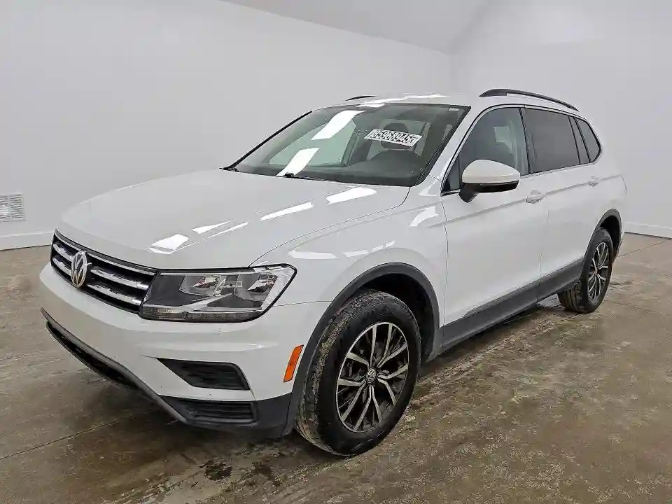 3VV3B7AX8LM182576 2020 VOLKSWAGEN TIGUAN-0
