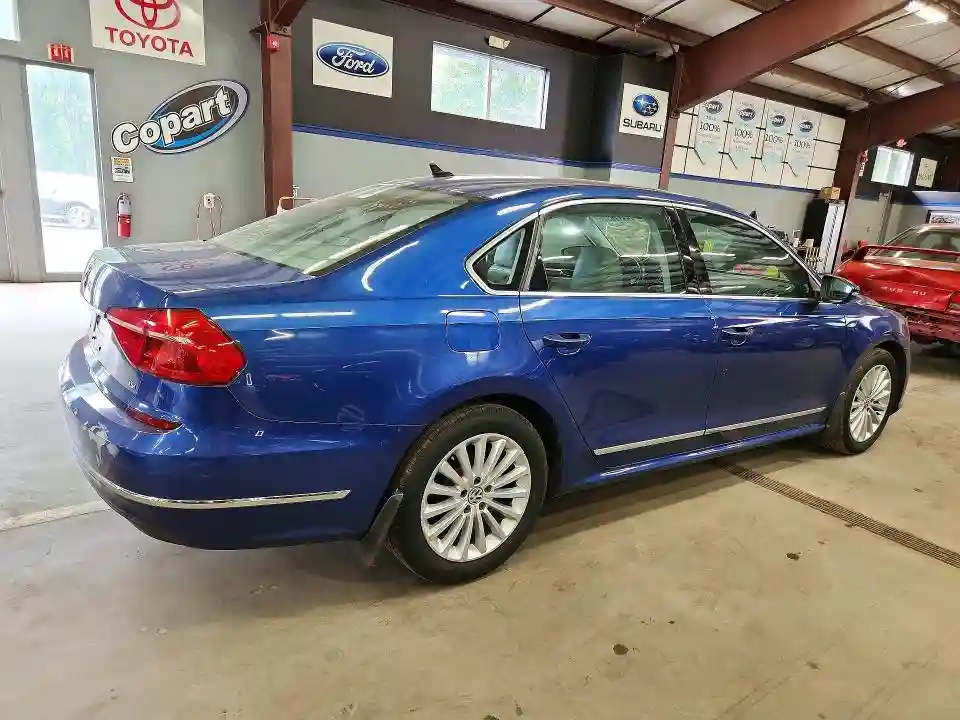 1VWBT7A38GC052743 2016 VOLKSWAGEN PASSAT-2