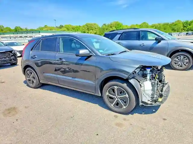 KNDCP3LE5T5329155 2026 KIA NIRO-3