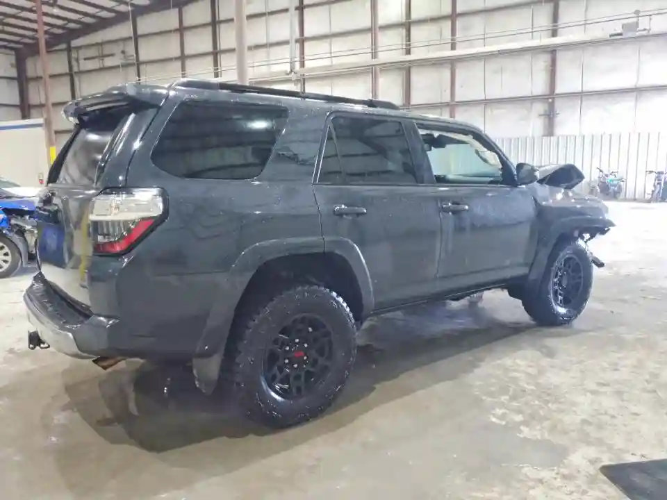 JTERU5JR7R6300890 2024 TOYOTA 4RUNNER-2