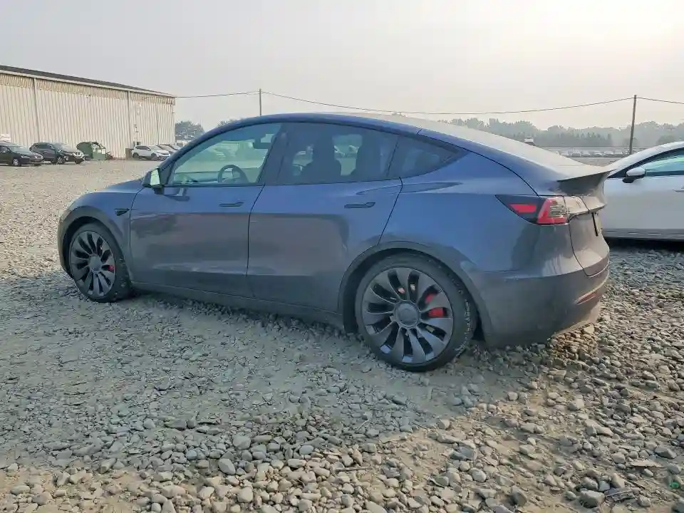 7SAYGDEFXPF582514 2023 TESLA MODEL Y-1