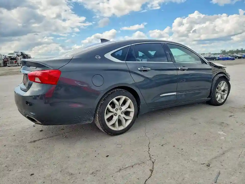 2G1125S30J9156557 2018 CHEVROLET IMPALA-2